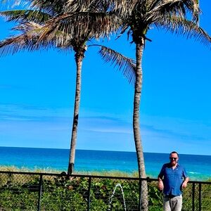 Meet your Posher, Zach